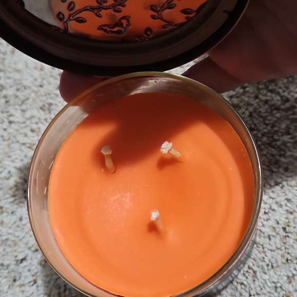 NWT BBW Halloween Pumpkin Carving 3-Wick Candle - Picture 4 of 5